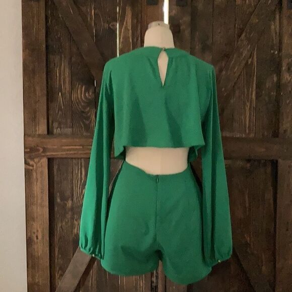 Ark & Co. emerald short Romper Sz-SM - Picture 10 of 12